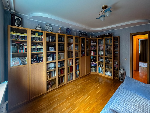 Усадьба 416 м² в Зинино, баня, гараж, сад
