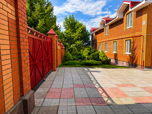 Усадьба 416 м² в Зинино, баня, гараж, сад