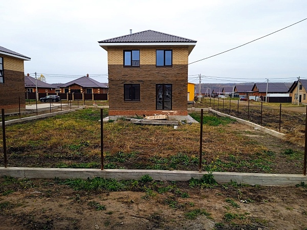 Дом с участком, 108 м², Уфа, п. Федоровка, Звонкая улица, 21 Дом с участком, 108 м², Уфа, п. Федоровка, Звонкая улица, 21